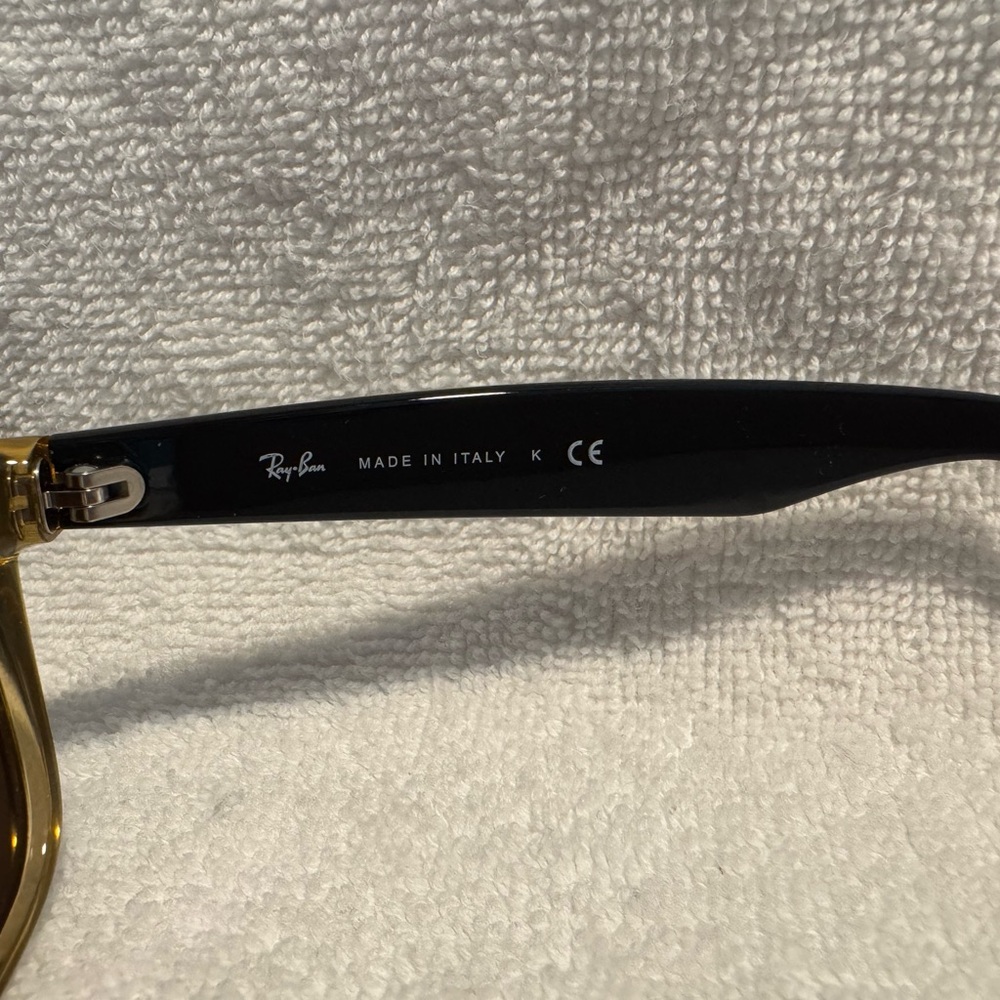 Ray-Ban New Wayfarer Bicolor Sunglasses - Picture 6 of 10